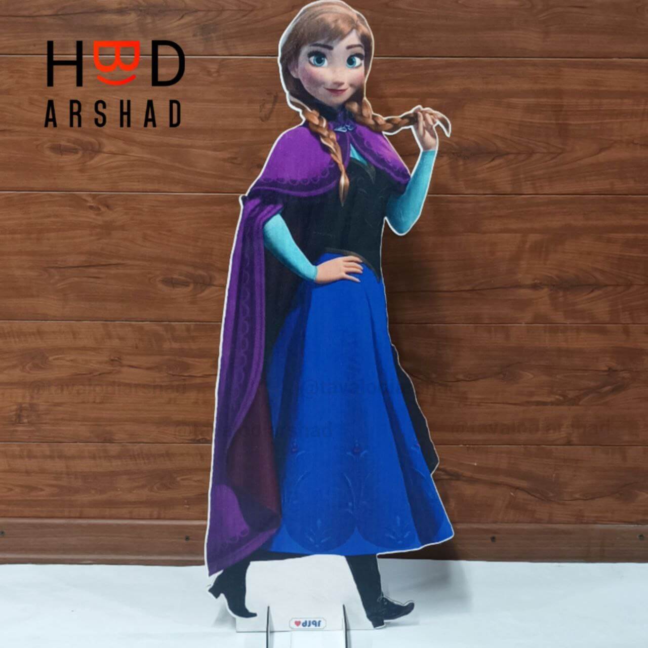 استند عروسکی ۹۰ سانت آنا