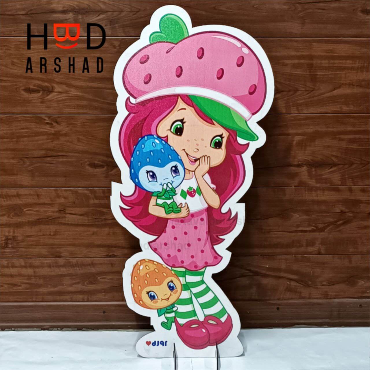 استند عروسکی ۹۰ سانت دختر توت فرنگی