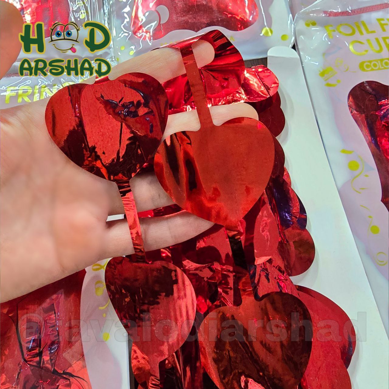 پرده متالایز قلبی چسب دار قرمز