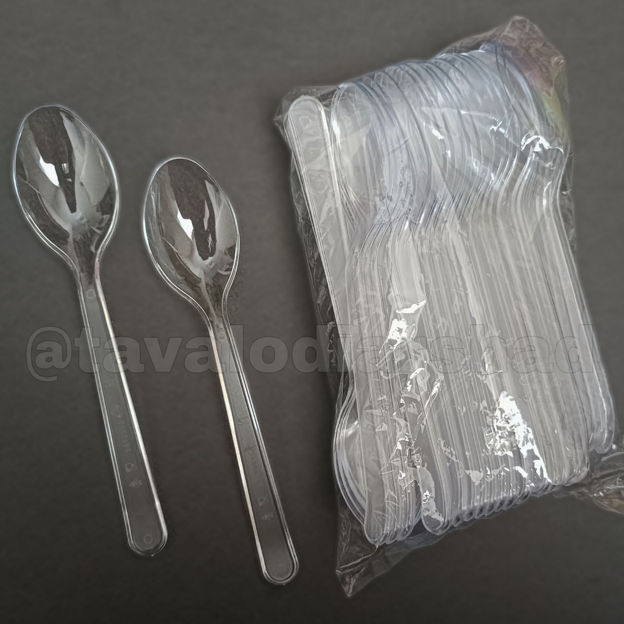 قاشق یکبار مصرف دنا بسته 50 عددی