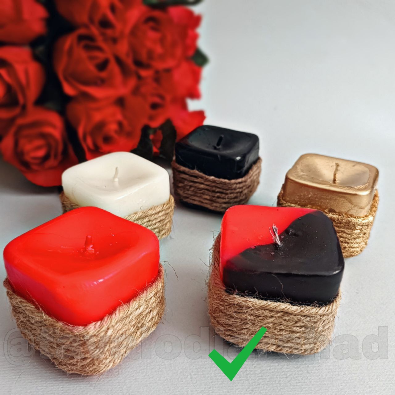 شمع مربع کنفی قرمز مشکی